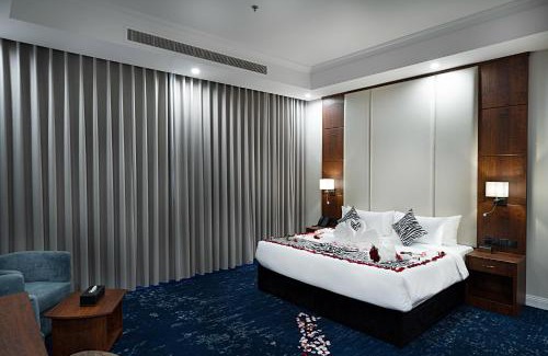 Jeddah Hotel | Dancenter Jeddah Near King Fahd's Fountain
