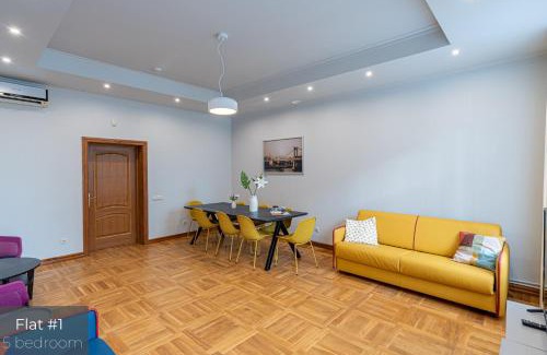 Vidzeme Suburb Apartment | Dandelion Apartments XIXc Cottage