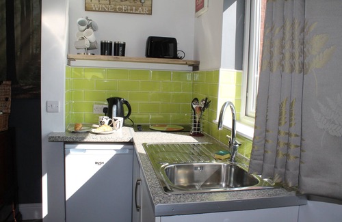 Preston Apartment | Dandelion - The Myriad