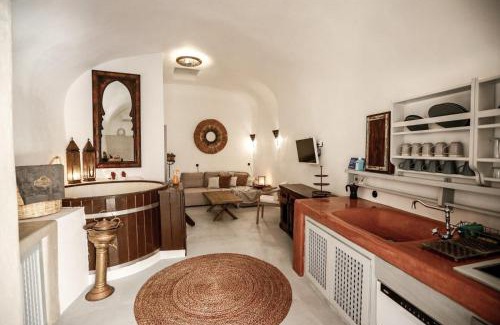 Emporio Villa | Dandy Cave Villa - Romantic Private & Luxurious - Waterfall Pool - Hot Tub -Up to 8 People