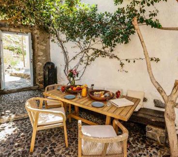 Emporio Villa | Dandy Cave Villa - Romantic Private & Luxurious - Waterfall Pool - Hot Tub -Up to 8 People