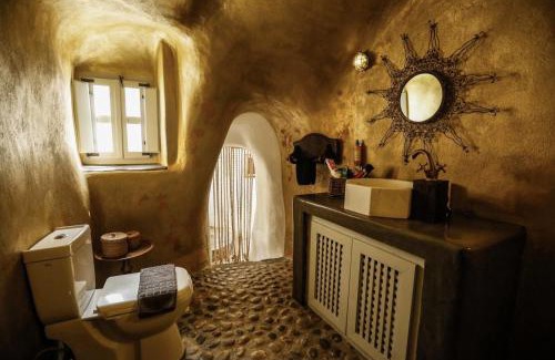Emporio Villa | Dandy Cave Villa - Romantic Private & Luxurious - Waterfall Pool - Hot Tub -Up to 8 People