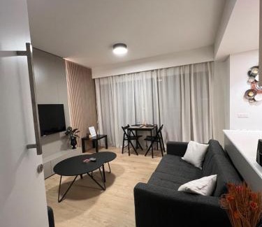 Strovolos Apartment | Daniela's modern apartment