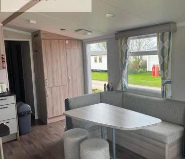 Mappleton House | Danielle's Retreat