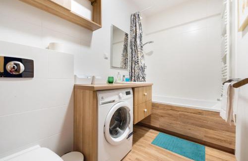 Annopol Apartment | Daniszewska Cosy Apartment by BookingHost