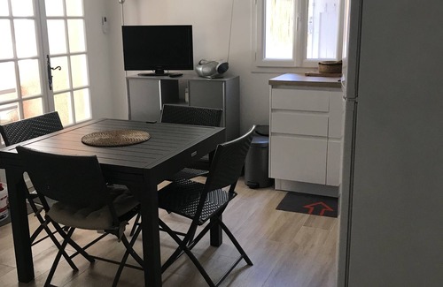 Cogolin Apartment | Dans Domaine Privé et Sécurisé Appt Type 2 Avec 3 Piscines , 2 Tennis