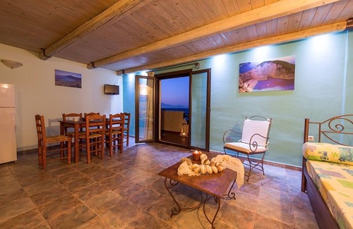 Psarou Apartment | Dante's Sea View Τwo Βedroom Μaisonnette