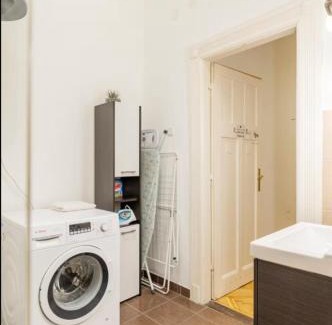 Belso-Ferencvaros House | Danube private rooms