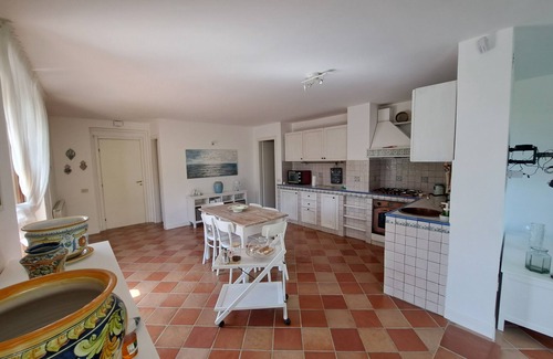 Loreto Aprutino Villa | Daphne Expercience Cozy retreat, away from the stress of the city