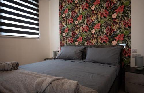 Cospicua House | Dar Barbara Duplex 2 Double bedrooms,2 Sofa Beds Large House with Terrace roof views of Valletta