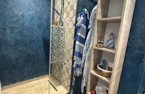Mezraia Bed & Breakfast | Dar El Kahina Djerba guest house -Suite AZUR- located 300m from the beach