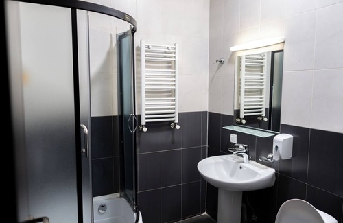 Chugureti Hotel | Darchi Palace
