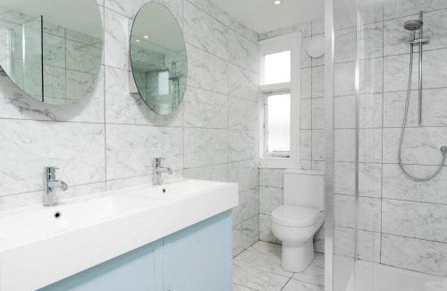 Kemptown House | Darling By The Sea - by Brighton Holiday Lets