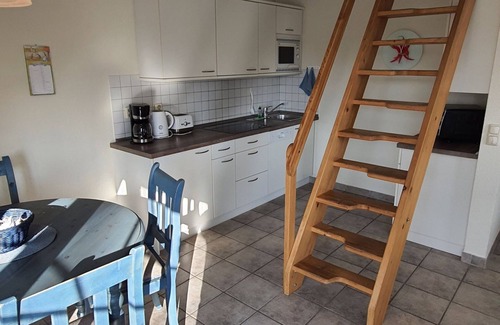 Zingst Apartment | Darßer Weg 38 Whg. 24 - Cozy vacation apartment in an apartment house in