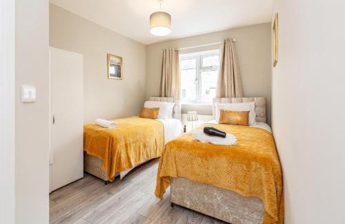 Dartford Apartment | Dartford, Kent - Modern 2Bd 2Bath En-Suite Bungalow M25 Bluewater