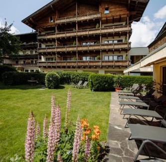 Hollersbach im Pinzgau Hotel | Das gemütliche Dorfhotel Kaltenhauser