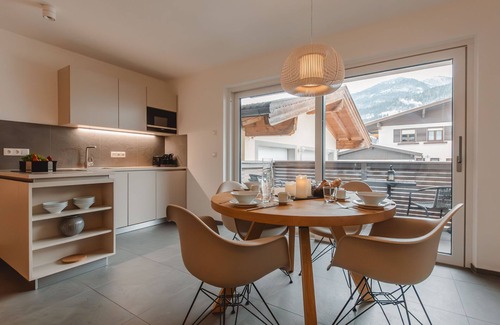 Gries Apartment | Das Georgen, Schmitten+Maiskogel by Interhome