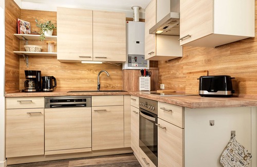 Kirchdorf Apartment | Dat Köhnsche Hus - Small bungalow on the owner's property in Kirchdorf on the is