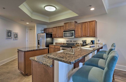 Dauphin Island Condo | Dauphin Island Condo w/Pool, Balcony & Ocean View
