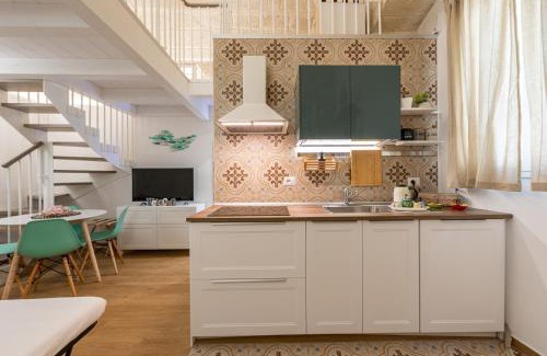 Municipio 2 Apartment | David Pretty Loft near Central Station Casatuabari