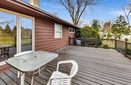 Addison House | David’s Vacation Escapes Hideaway Home Sleeps 12