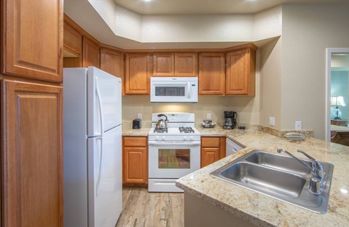 Genoa Condo | David Walley's Resort, 2br suite, Saturday check-in