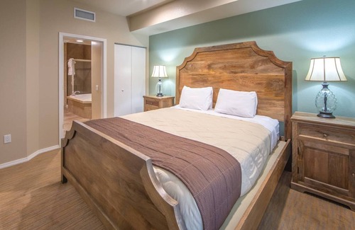 Genoa Condo | David Walley's Resort, 2br suite, Saturday check-in