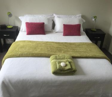 Lower Hutt House | Davidsons Luxury Homestay