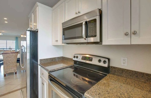 Galveston Condo | Dawn 1024 Summary: En