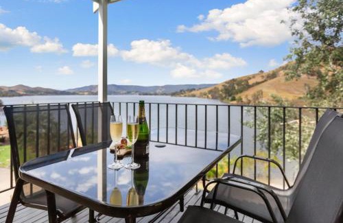 Bonnie Doon House | Dawn Cove