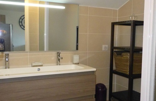 Dax Apartment | "Daxou", a functional and cosy apartment near the center of Dax