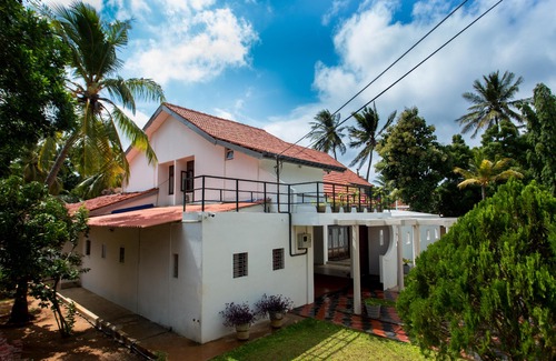 Uduvil Hotel | Dayanithi Guest House