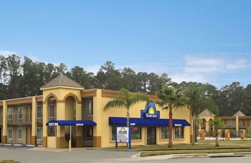 Dock Junction Hotel | Days Inn by Wyndham Brunswick/St. Simons Area