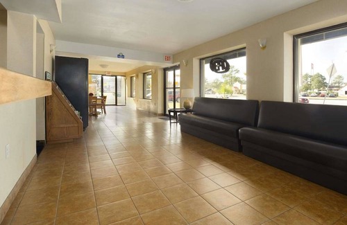 Dock Junction Hotel | Days Inn by Wyndham Brunswick/St. Simons Area