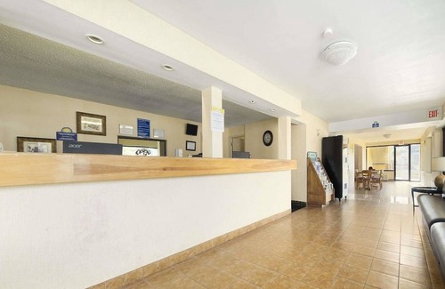 Dock Junction Hotel | Days Inn by Wyndham Brunswick/St. Simons Area