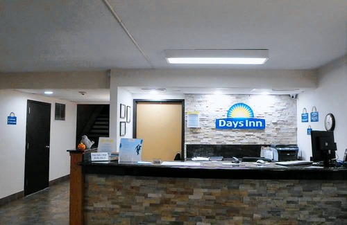 Mason City Hotel | Days Inn by Wyndham Mason City