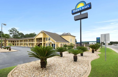 Alma Hotel | Days Inn by Wyndham Alma