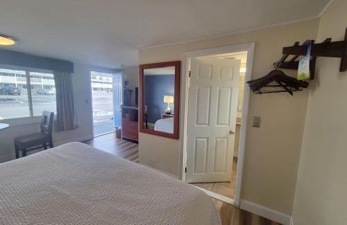West Yarmouth Hotel | Days Inn by Wyndham - Cape Cod