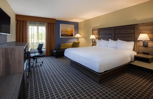 Cadillac Hotel | Days Inn by Wyndham Cadillac