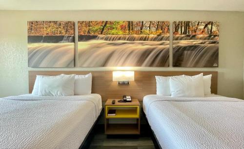 Columbus Hotel | Days Inn by Wyndham Columbus IN
