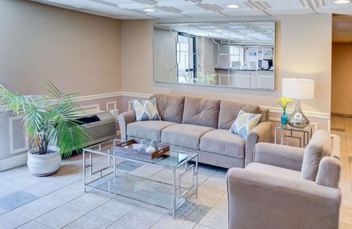 East Windsor Hotel | Days Inn by Wyndham East Windsor/Hightstown