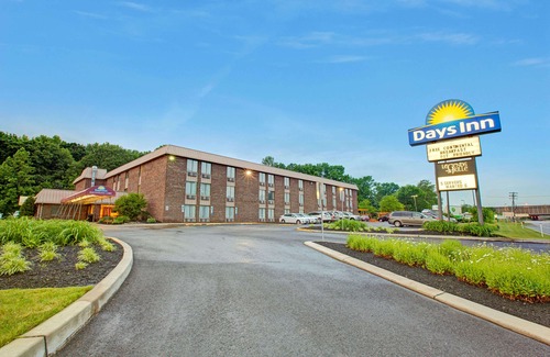 East Windsor Hotel | Days Inn by Wyndham East Windsor/Hightstown