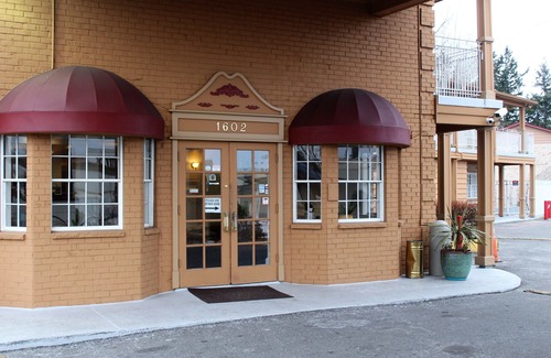 Murphys Corner Hotel | Days Inn by Wyndham Everett