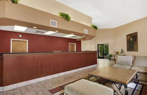 Globe Hotel | Days Inn by Wyndham Globe