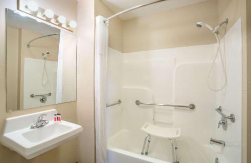 Hurricane Hotel | Days Inn by Wyndham Hurricane/Zion National Park Area