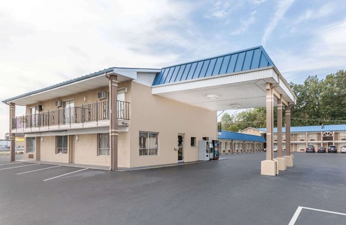 Jacksonville Hotel | Days Inn by Wyndham Jacksonville