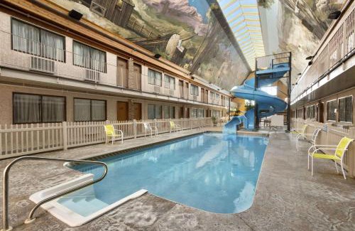 Downtown Hotel | Days Inn by Wyndham Lethbridge