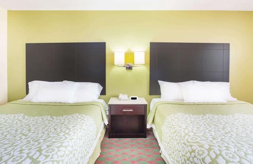 Lexington Hotel | Days Inn by Wyndham Lexington NE