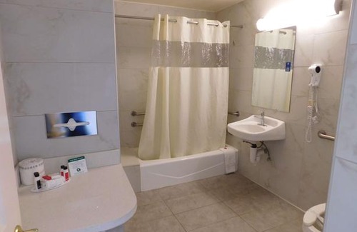 Novato Hotel | Days Inn by Wyndham Novato San Francisco