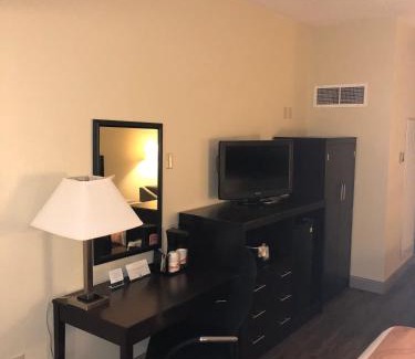 State College Hotel | Days Inn by Wyndham Penn State
